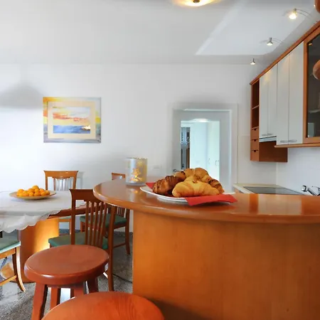 Apartment Wunderschoene In Crveni Vrh Mit Grill- Terrasse Und Garten By Interhome