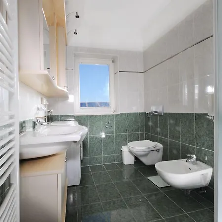 Apartman Wunderschoene In Crveni Vrh Mit Grill- Terrasse Und Garten By Interhome *